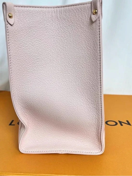 Louis Vuitton MM Pink Monogram Canvas Tote - Picture 3 of 7